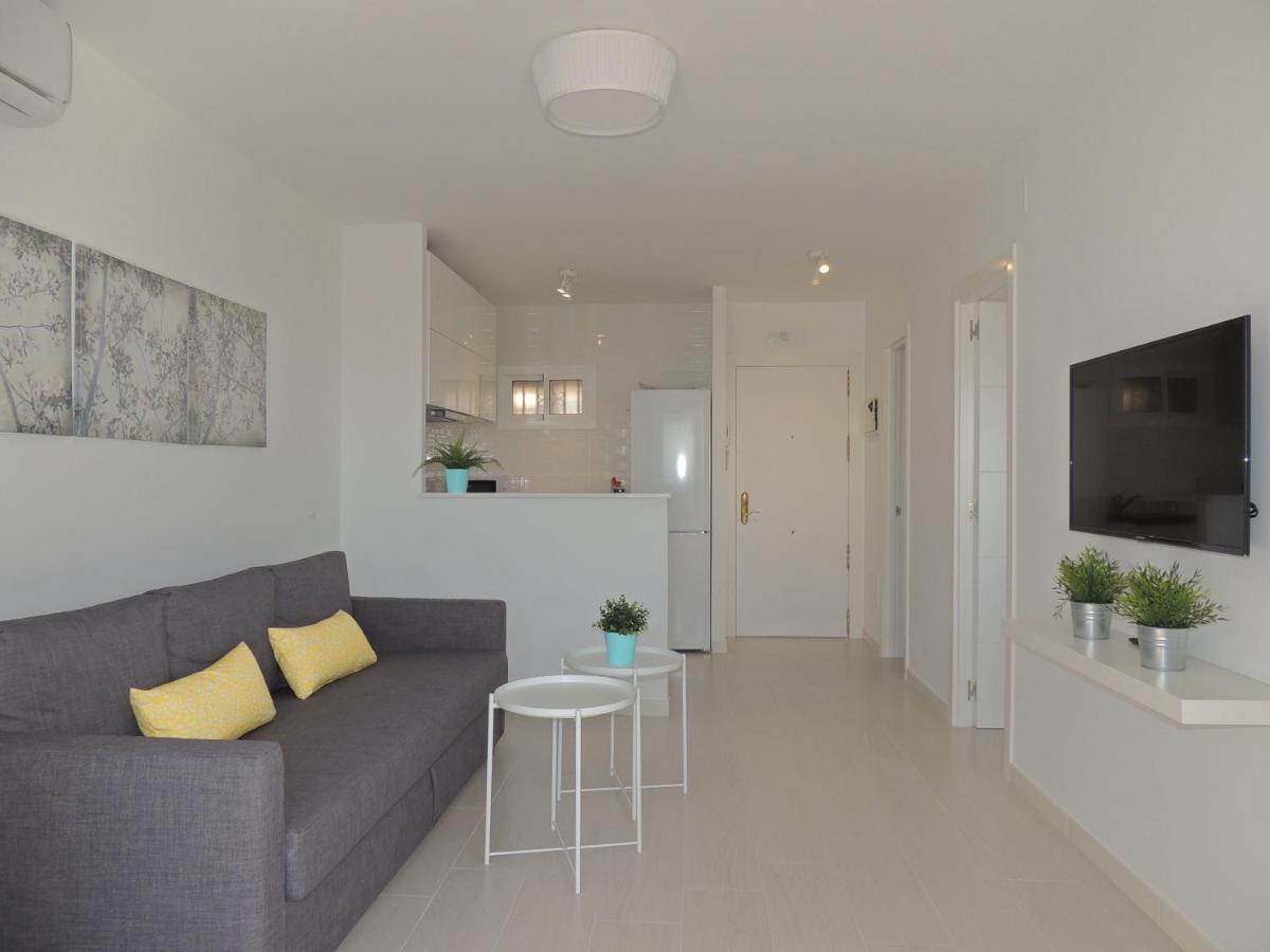 Puertosol 101: Beachfront Retreat with Sea Views Benalmadena Exterior photo