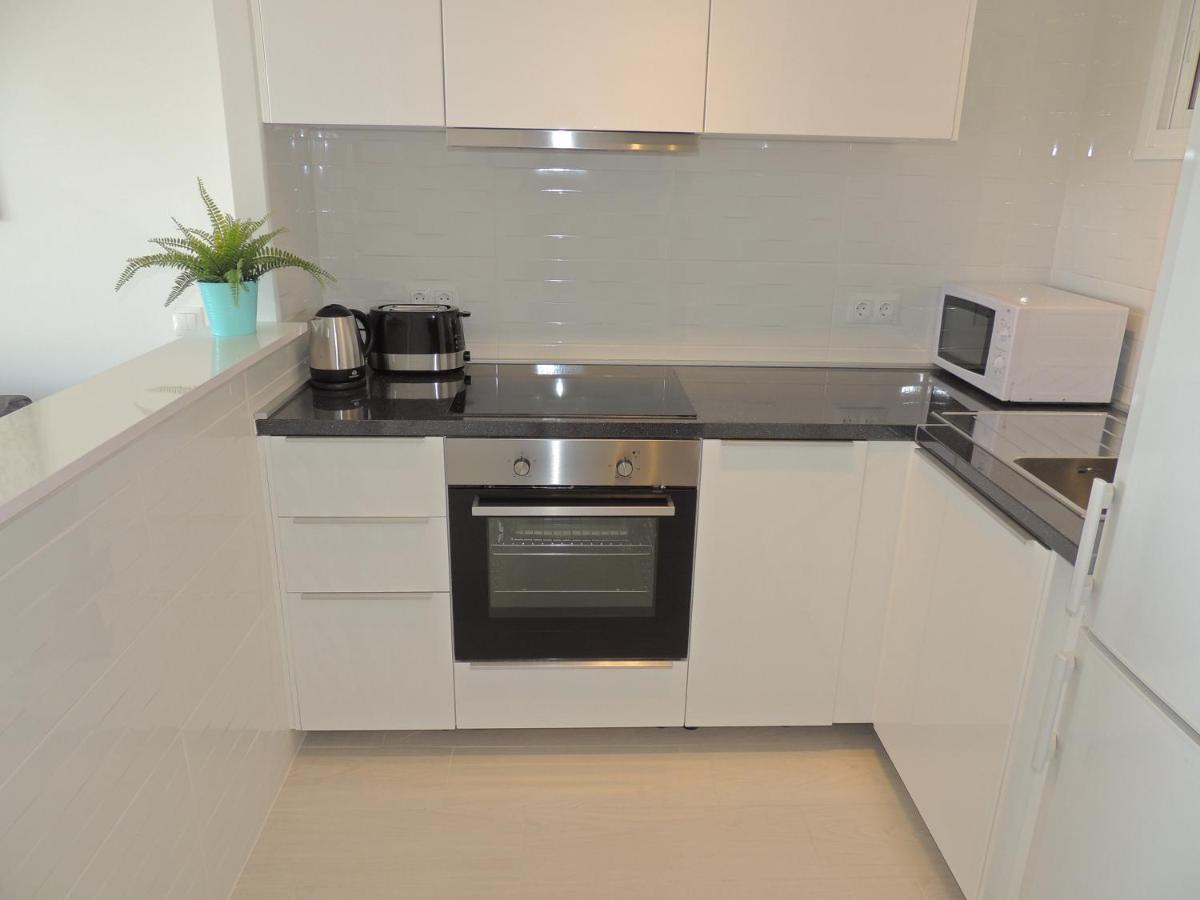 Puertosol 101: Beachfront Retreat with Sea Views Benalmadena Exterior photo